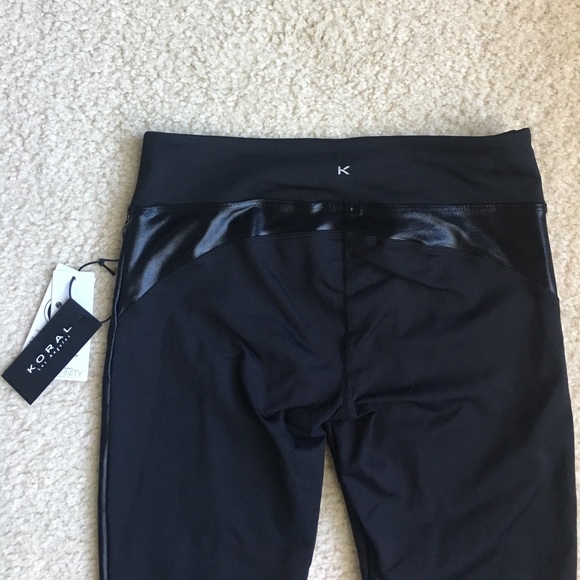 ⚡️SALE⚡️NWT KORAL Approximate liquid leggings - Picture 6 of 7